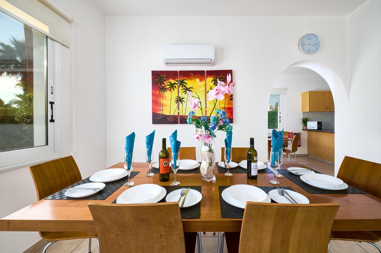 Villa Haven By Ezoria Villas Coral Bay Buitenkant foto